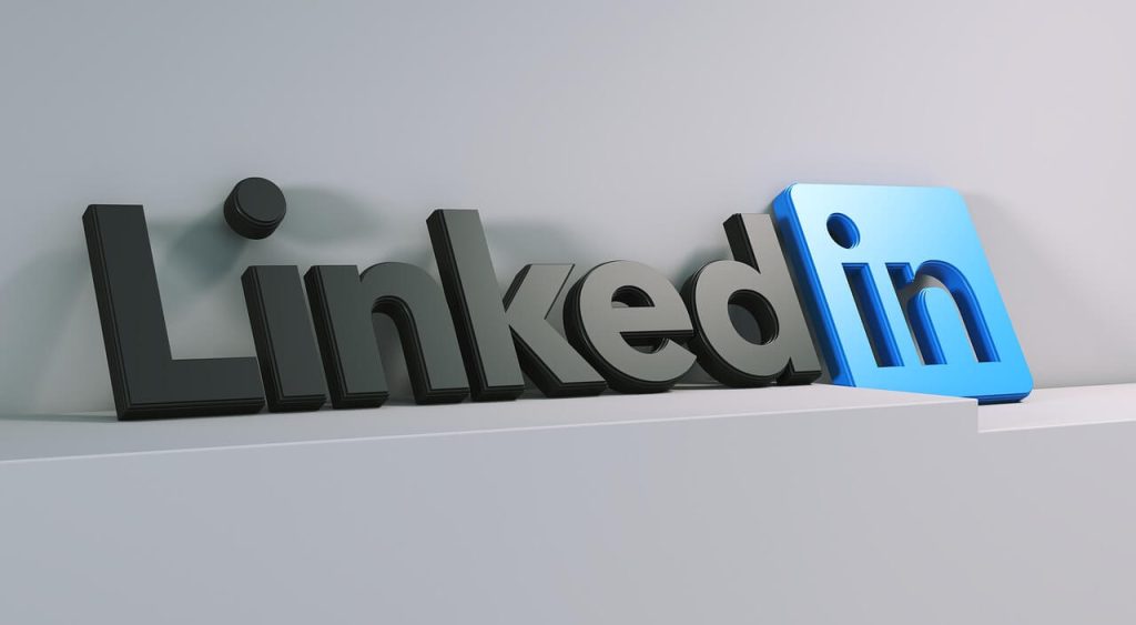 5 Simple Hacks to Become a LinkedIn Marketing Master